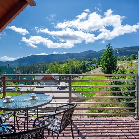 Apartamenty Bluesky - Karkonoska 13, Z Widokiem Na Gory, Blisko Szlakow I Wyciagow, W Zielonej Okolicy Карпач Екстериор снимка