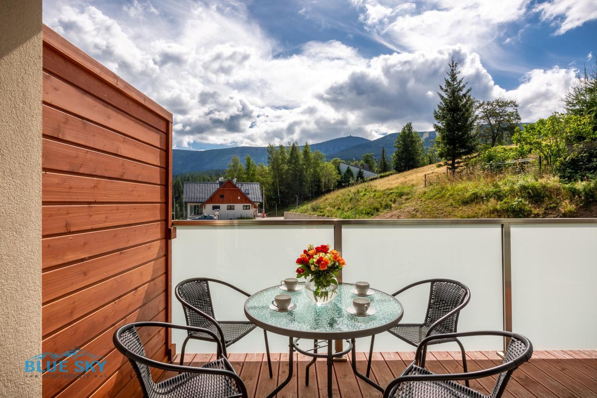Apartamenty Bluesky - Karkonoska 13, Z Widokiem Na Gory, Blisko Szlakow I Wyciagow, W Zielonej Okolicy Карпач Стая снимка