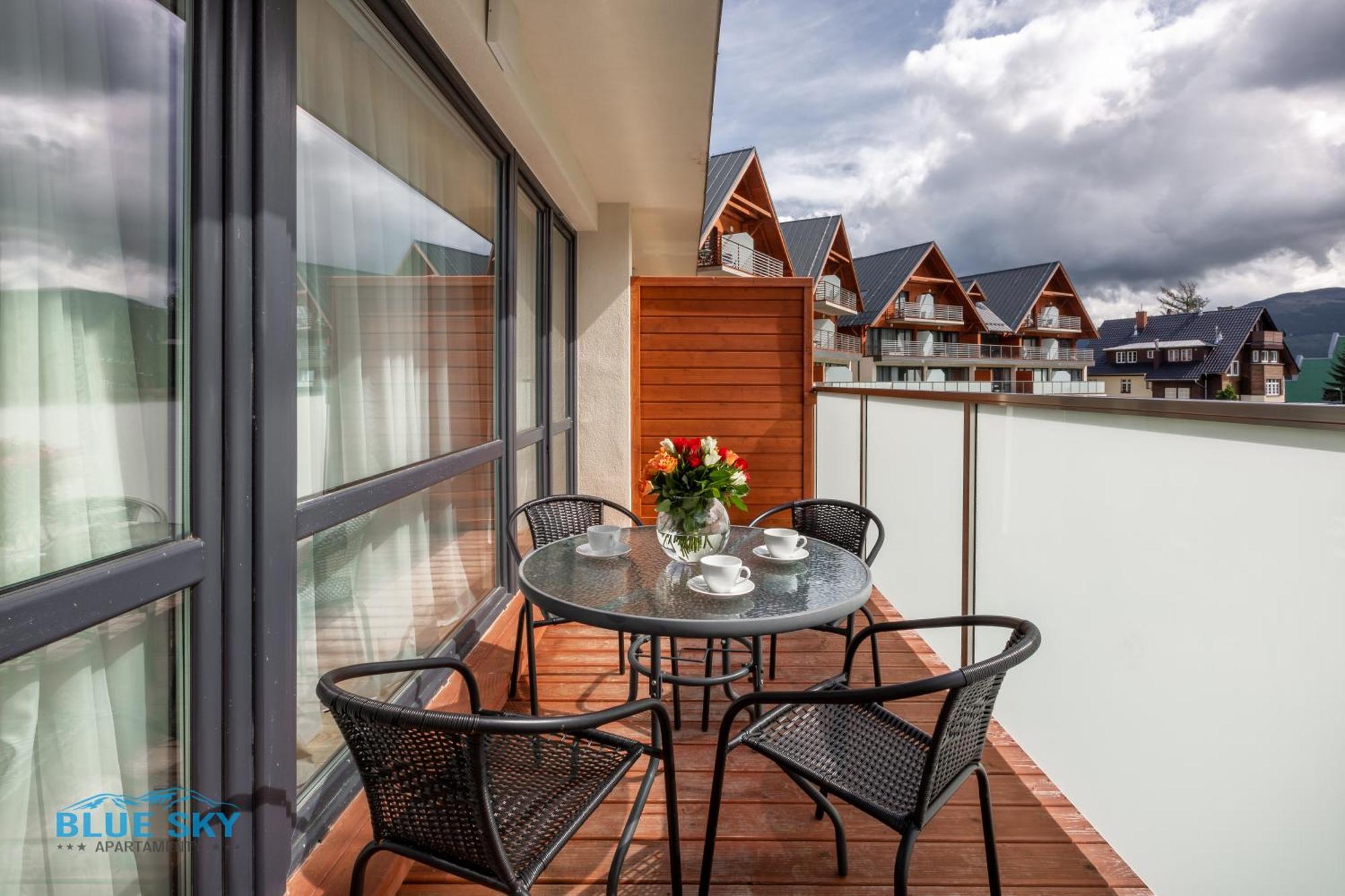 Apartamenty Bluesky - Karkonoska 13, Z Widokiem Na Gory, Blisko Szlakow I Wyciagow, W Zielonej Okolicy Карпач Стая снимка